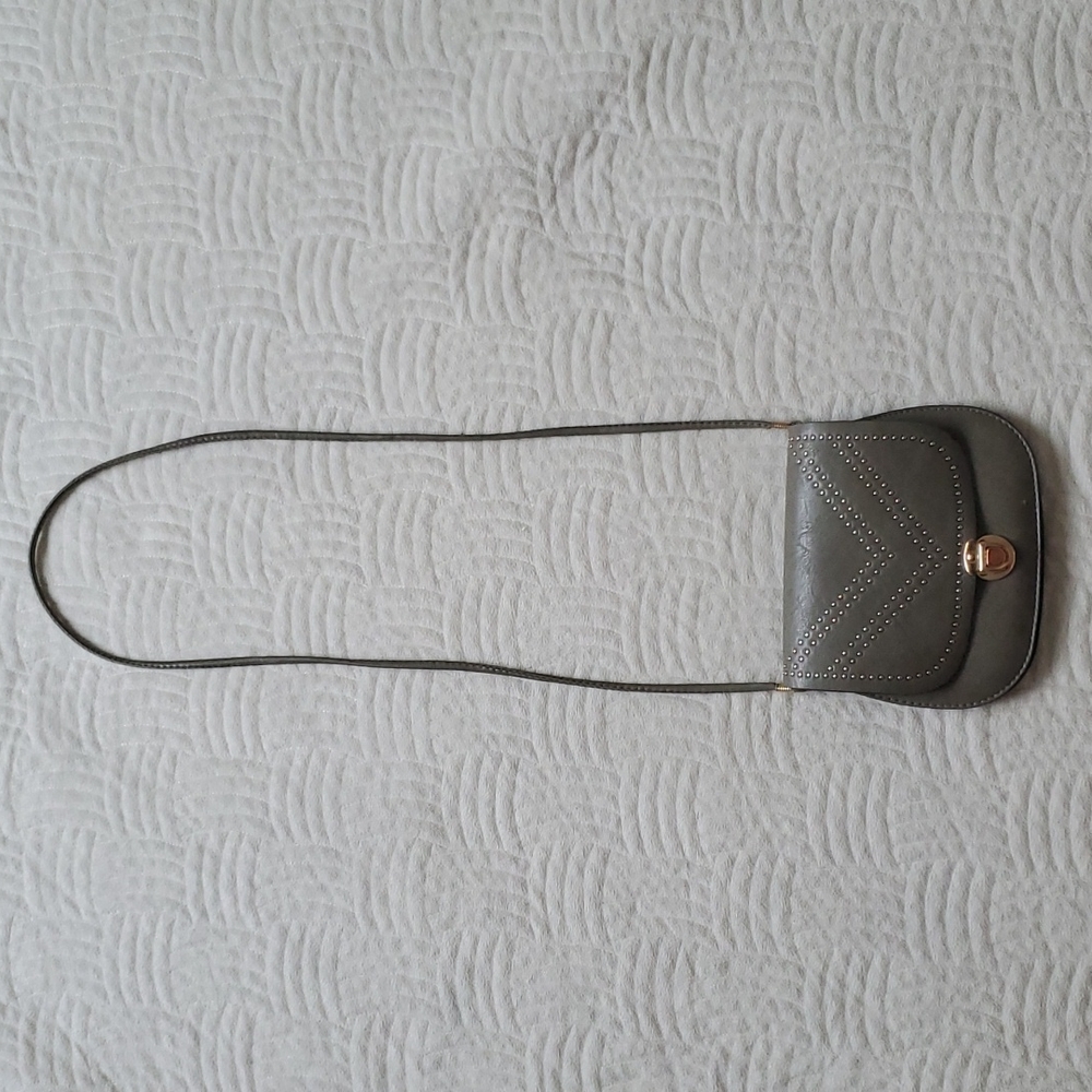 3/10 Crossbody